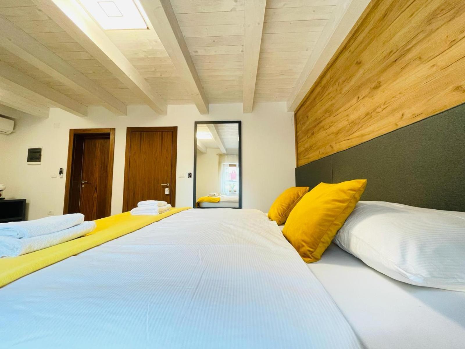 Fazana City Rooms With Free Parking Buitenkant foto