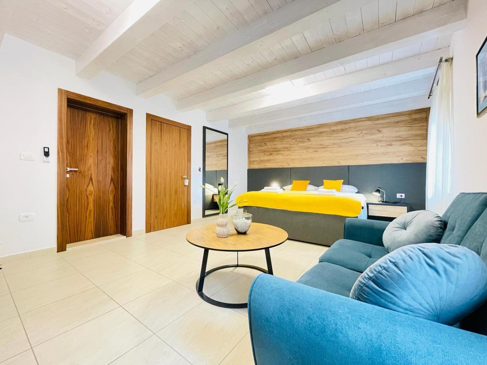 Fazana City Rooms With Free Parking Buitenkant foto