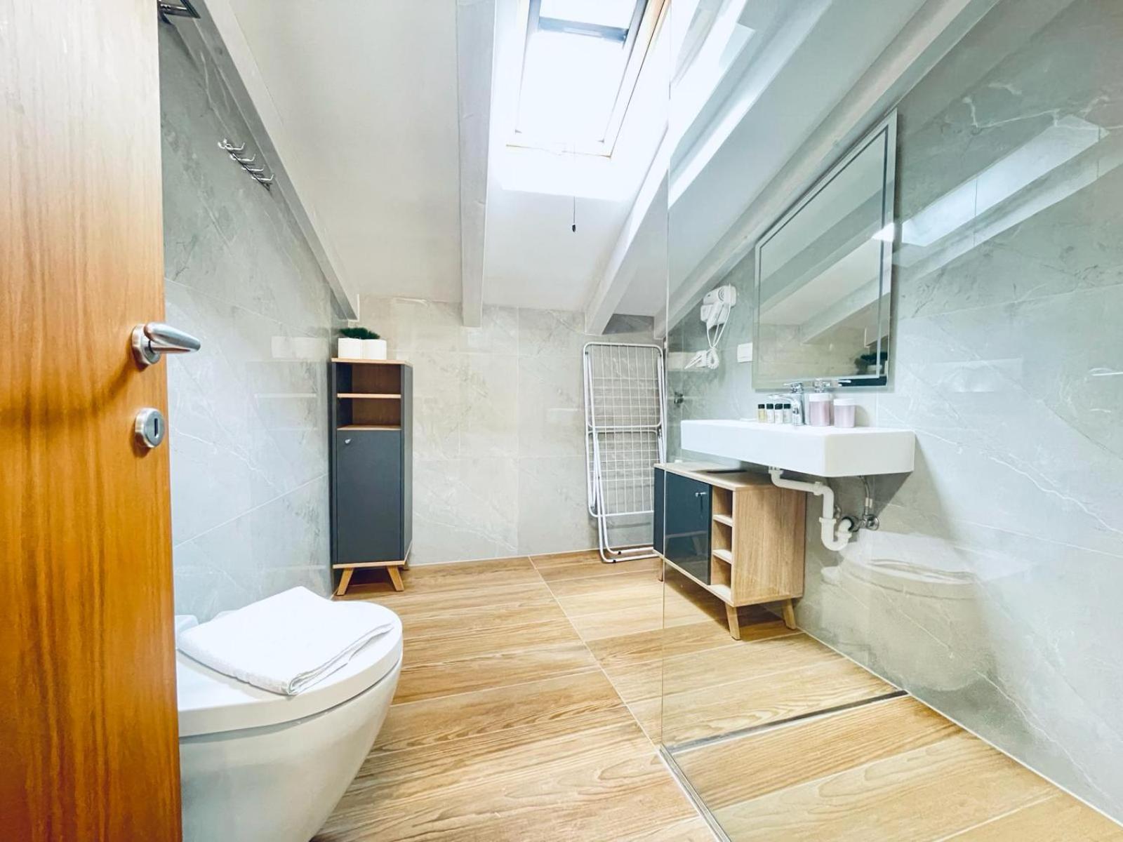 Fazana City Rooms With Free Parking Buitenkant foto