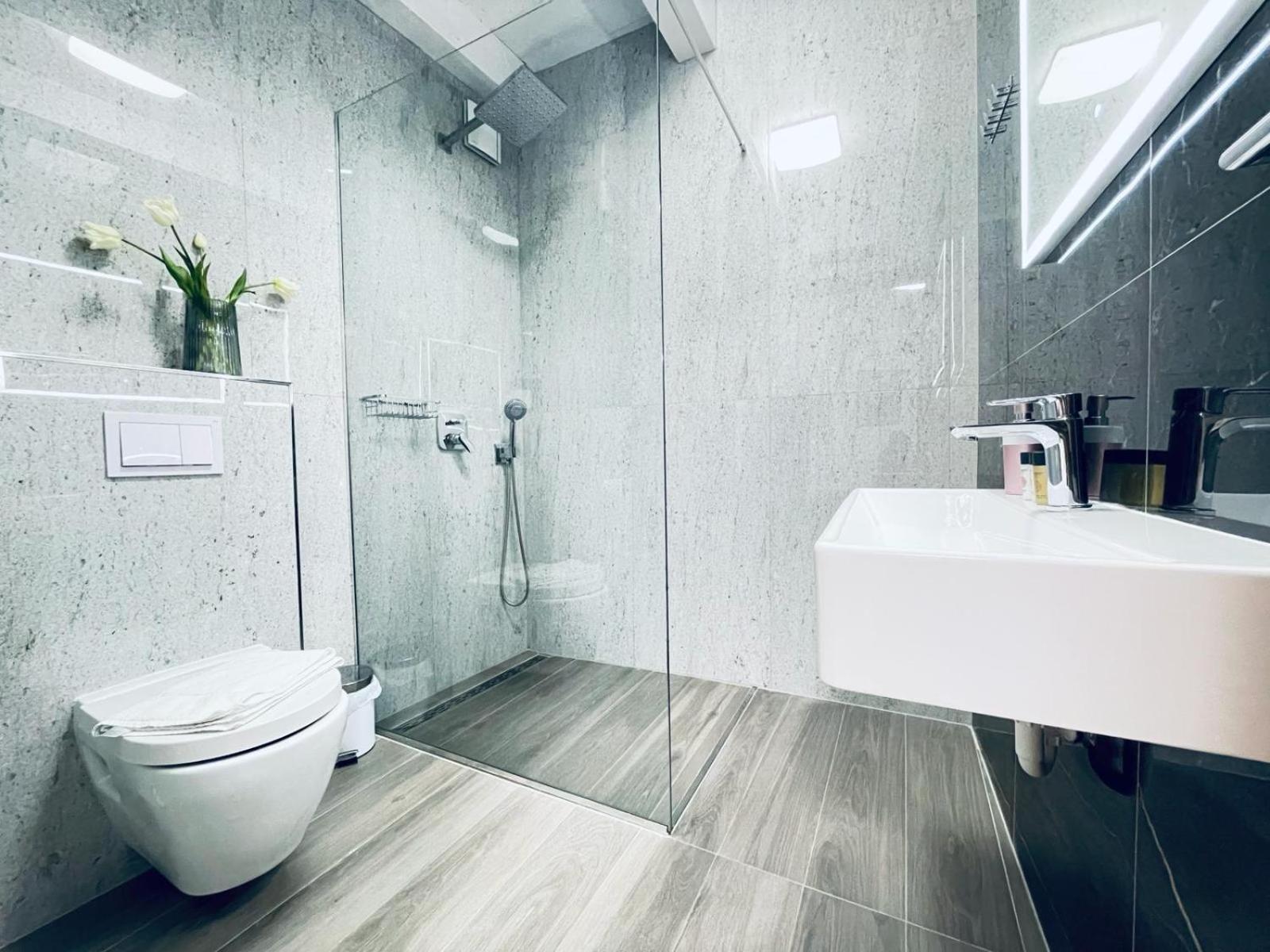 Fazana City Rooms With Free Parking Buitenkant foto
